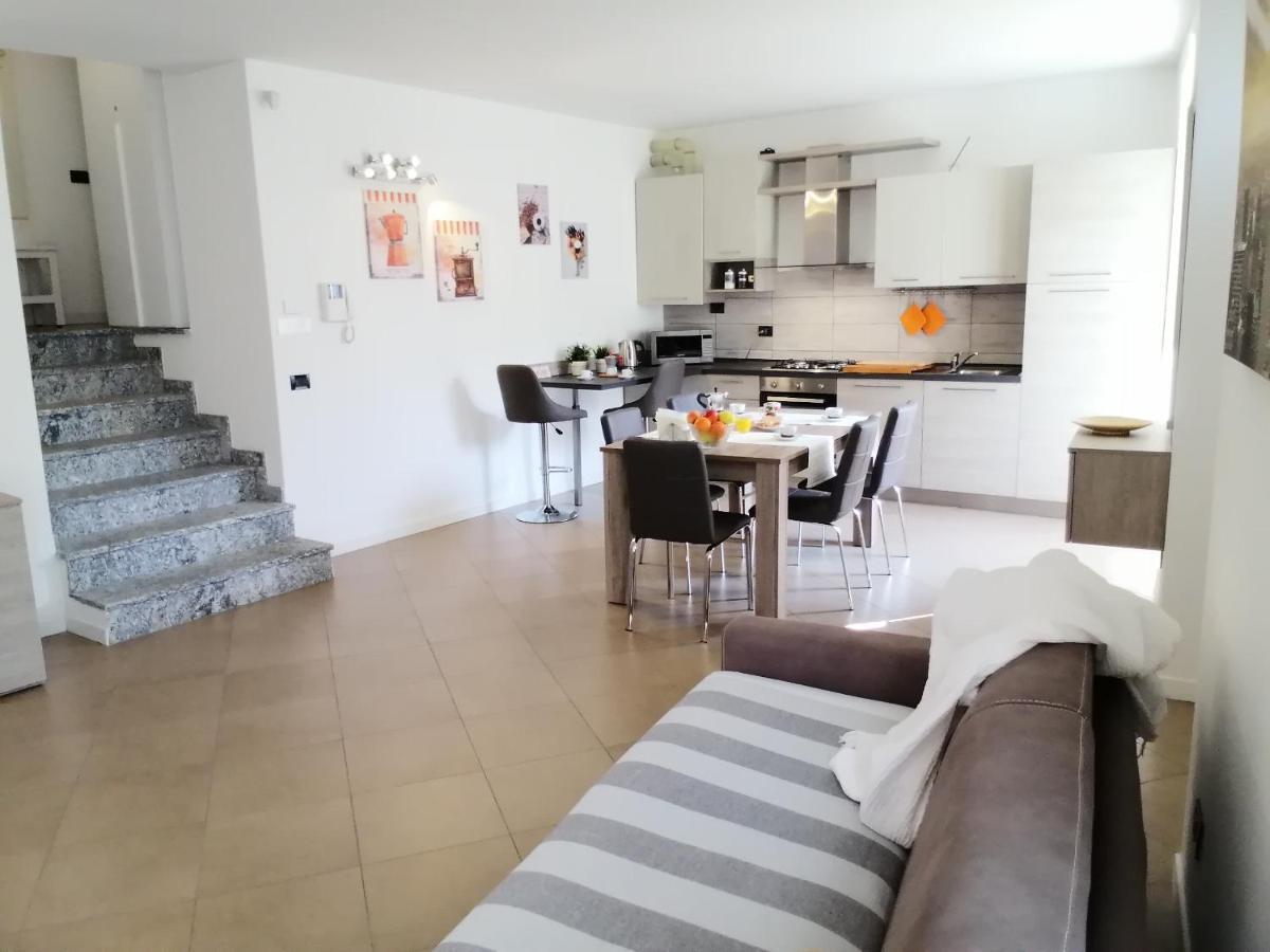 Bellagio Dreams Apt, Pool, With Private Garden, Near Lake Bagian luar foto