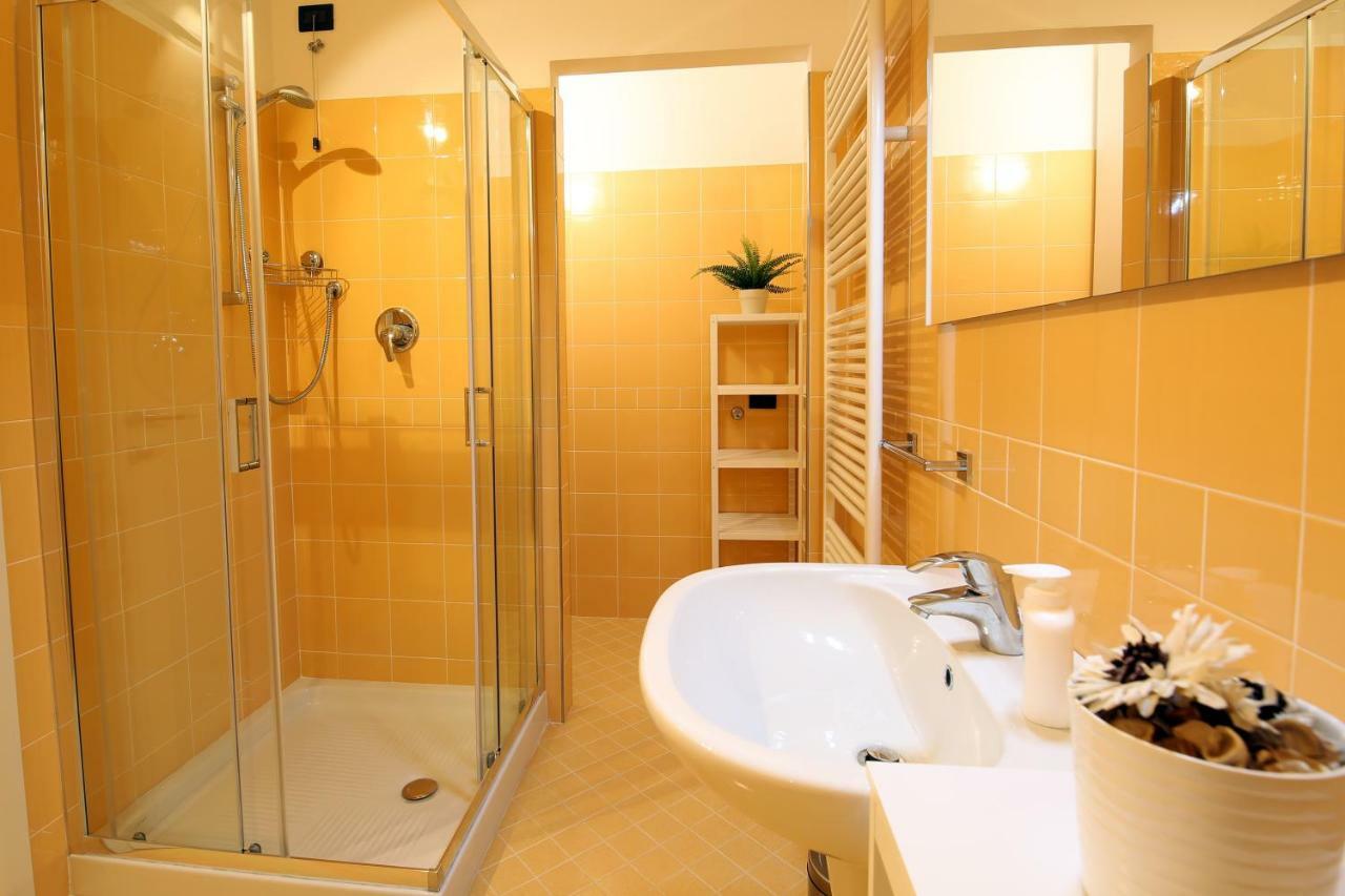 Bellagio Dreams Apt, Pool, With Private Garden, Near Lake Bagian luar foto